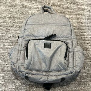 7 am voyage diaper backpack